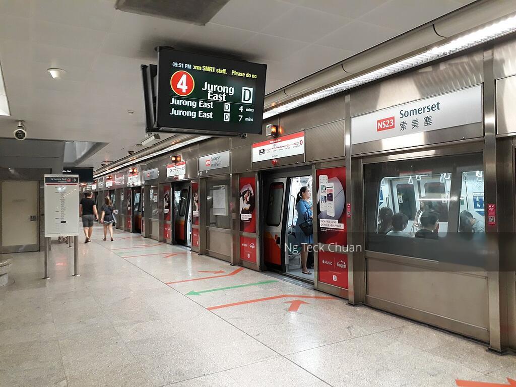 Orchard Road (D9), Retail #343643121